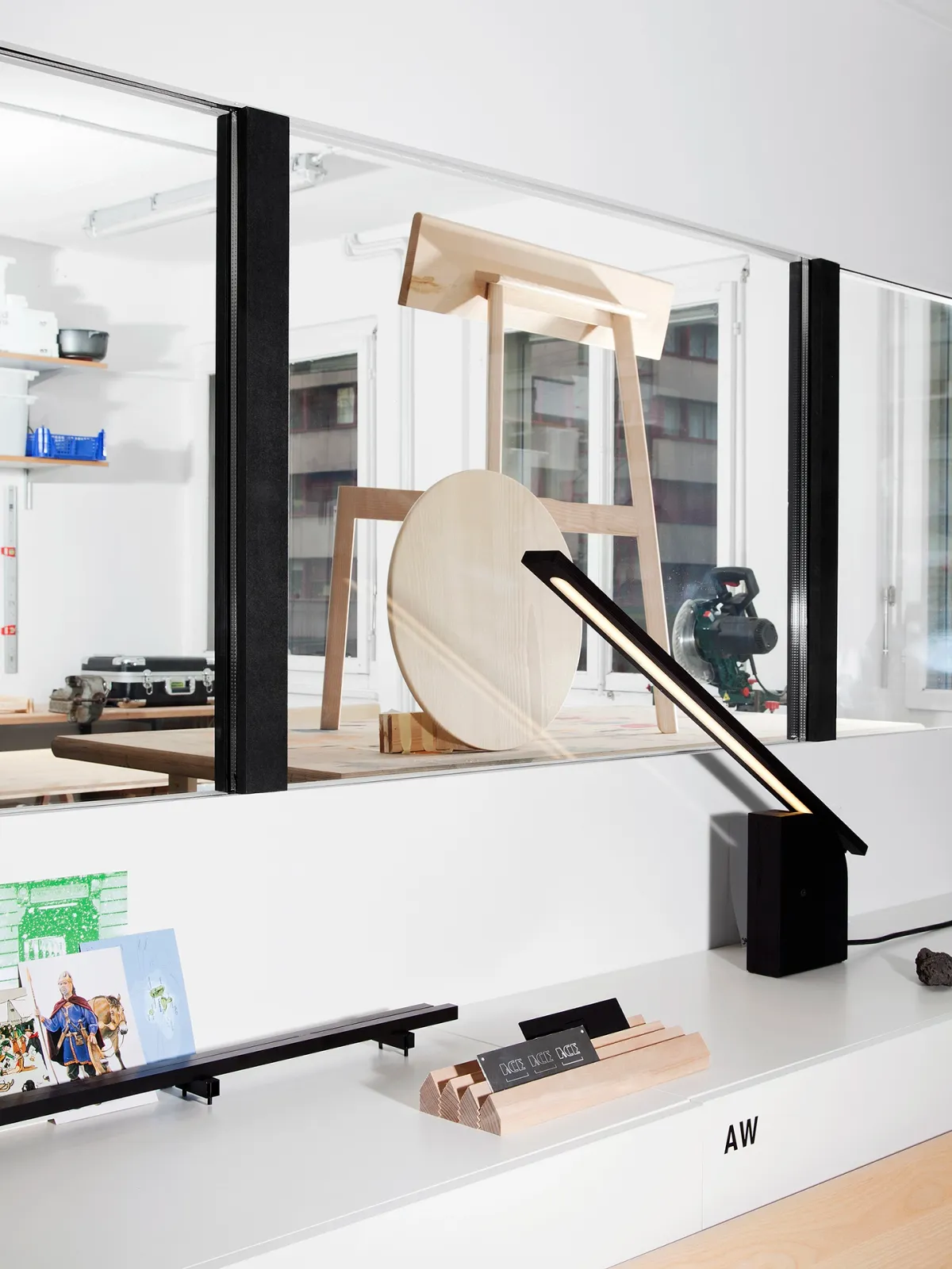 Daniela-Tonatiuh--SURFACEMAGAZINE-ACE-003--2013