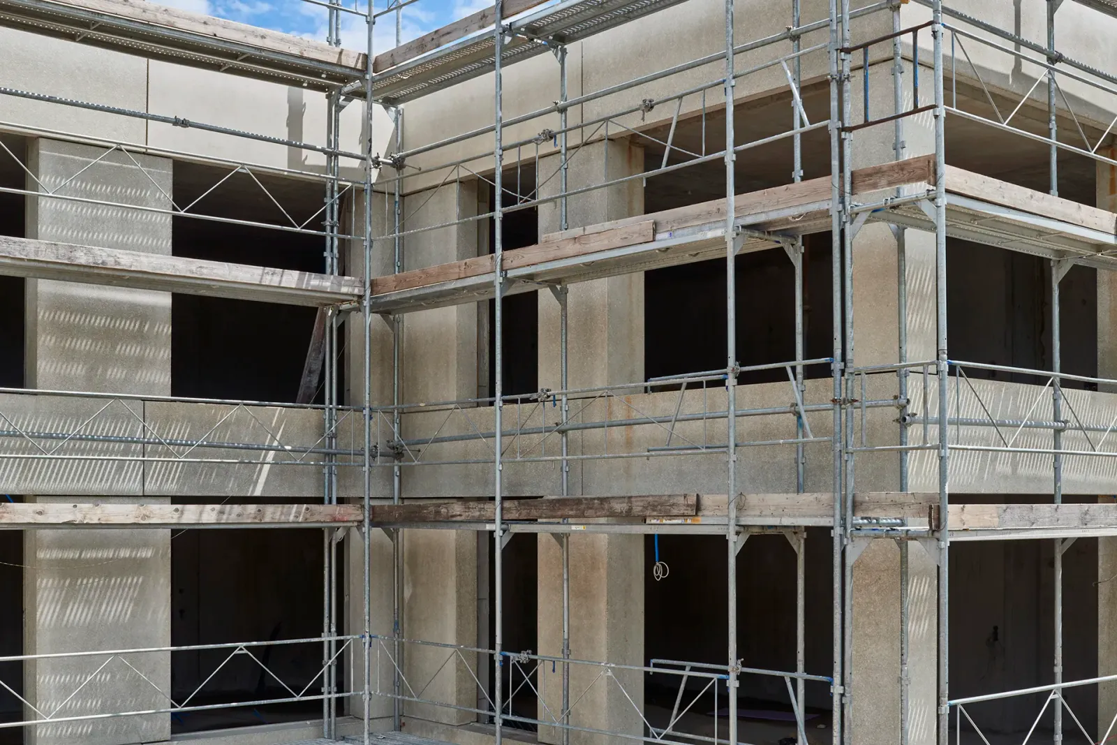 Daniela-Tonatiuh—CORPUS_GENTH—003--2021