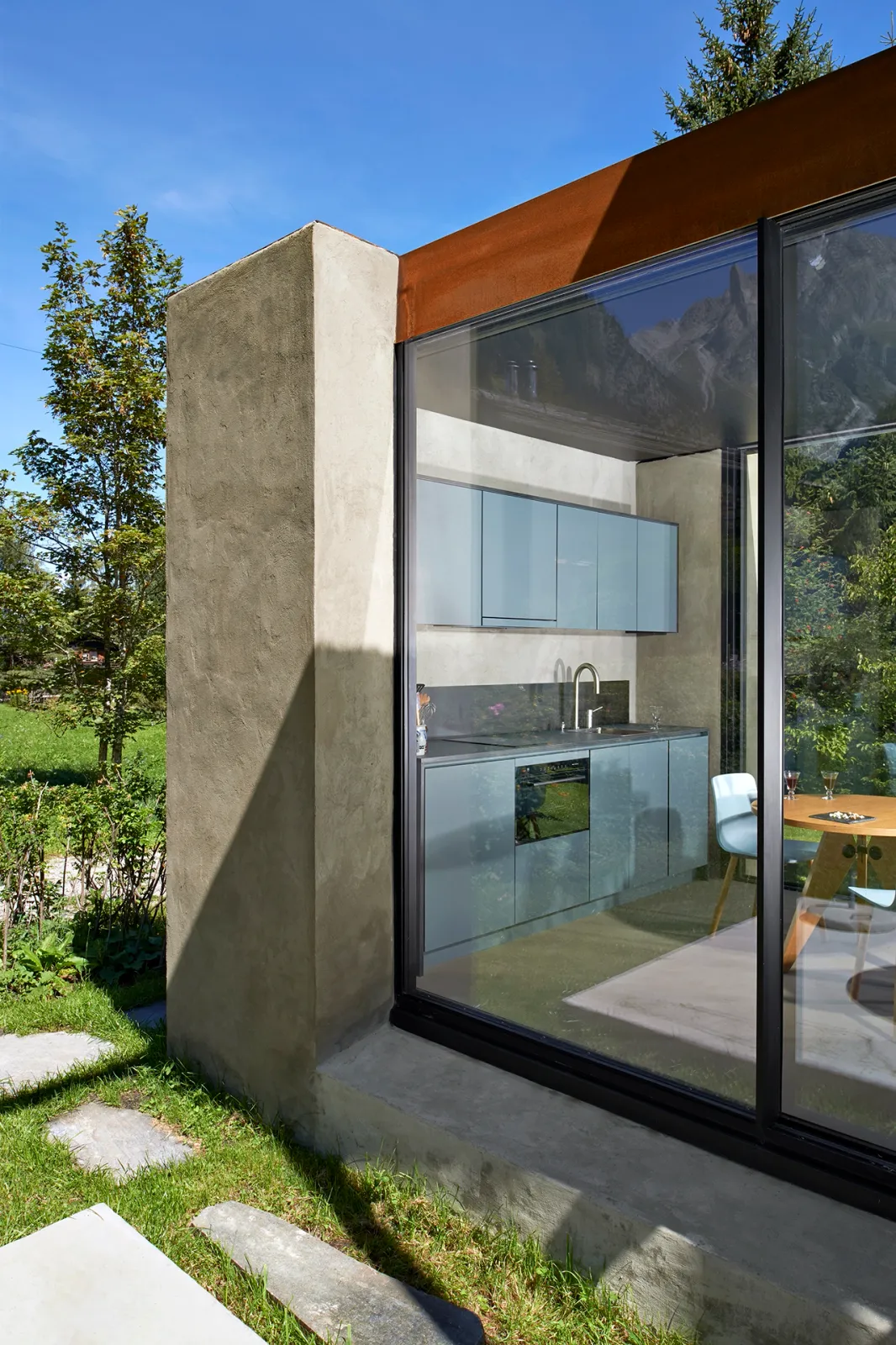 Daniela-Tonatiuh--CHALET-OLIVIERRAMBER-009--2014