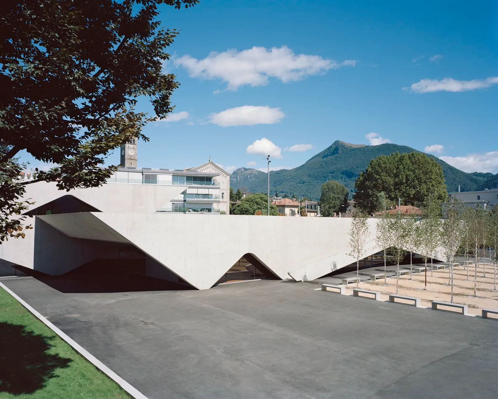 Daniela-Tonatiuh—MASSAGNO—003--2017