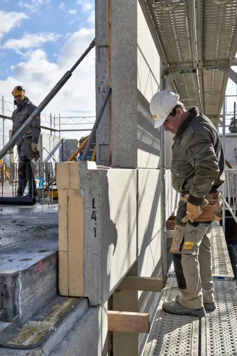 Daniela-Tonatiuh—CORPUS_GENTH—0018--2021