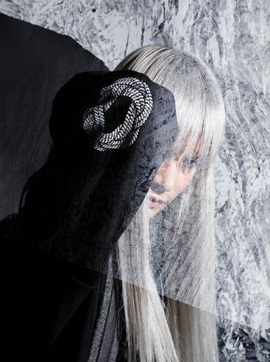 Daniela-Tonaituh--PRISM-OVERTHEPICK-003--2015