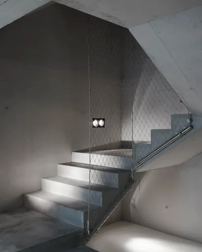 Daniela-Tonatiuh--5House--003--2011